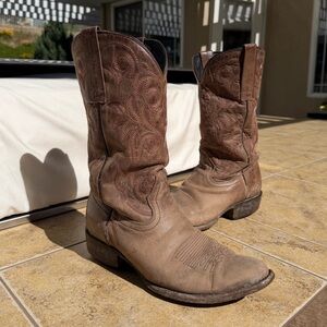 J.B. DILLON SIZE 8.5 OR 10 EE BROWN LEATHER EMBROIDERED WESTERN COWBOY BOOTS